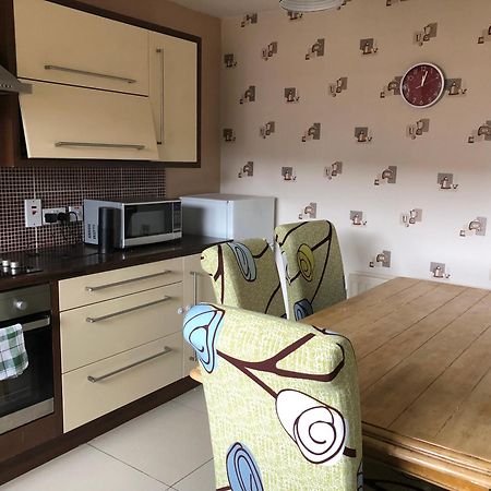Claire'S Airbnb 2 Belfast Kültér fotó