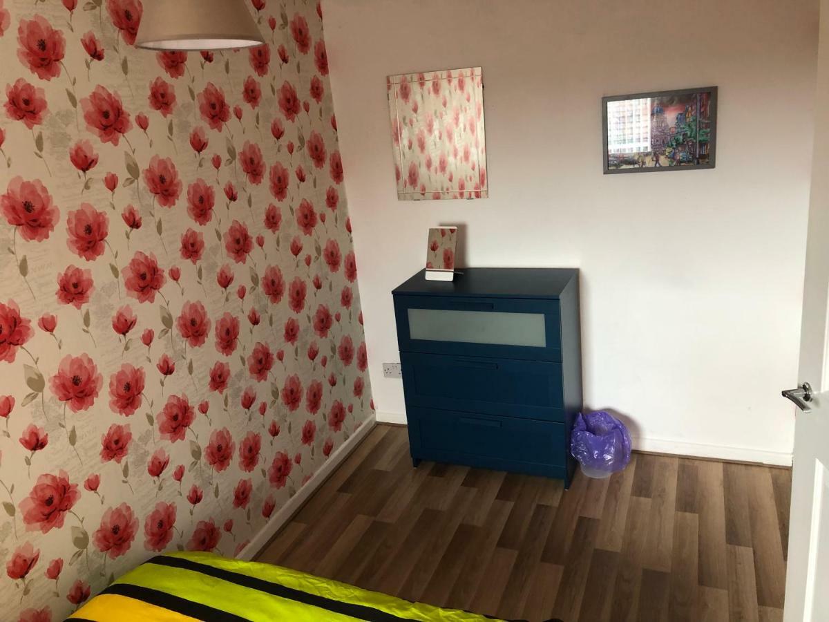 Claire'S Airbnb 2 Belfast Kültér fotó