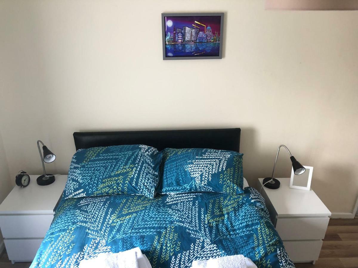 Claire'S Airbnb 2 Belfast Kültér fotó