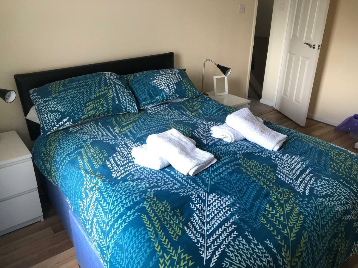 Claire'S Airbnb 2 Belfast Kültér fotó
