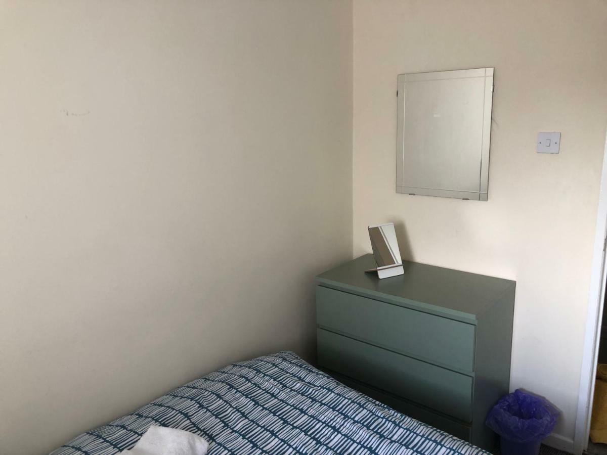 Claire'S Airbnb 2 Belfast Kültér fotó